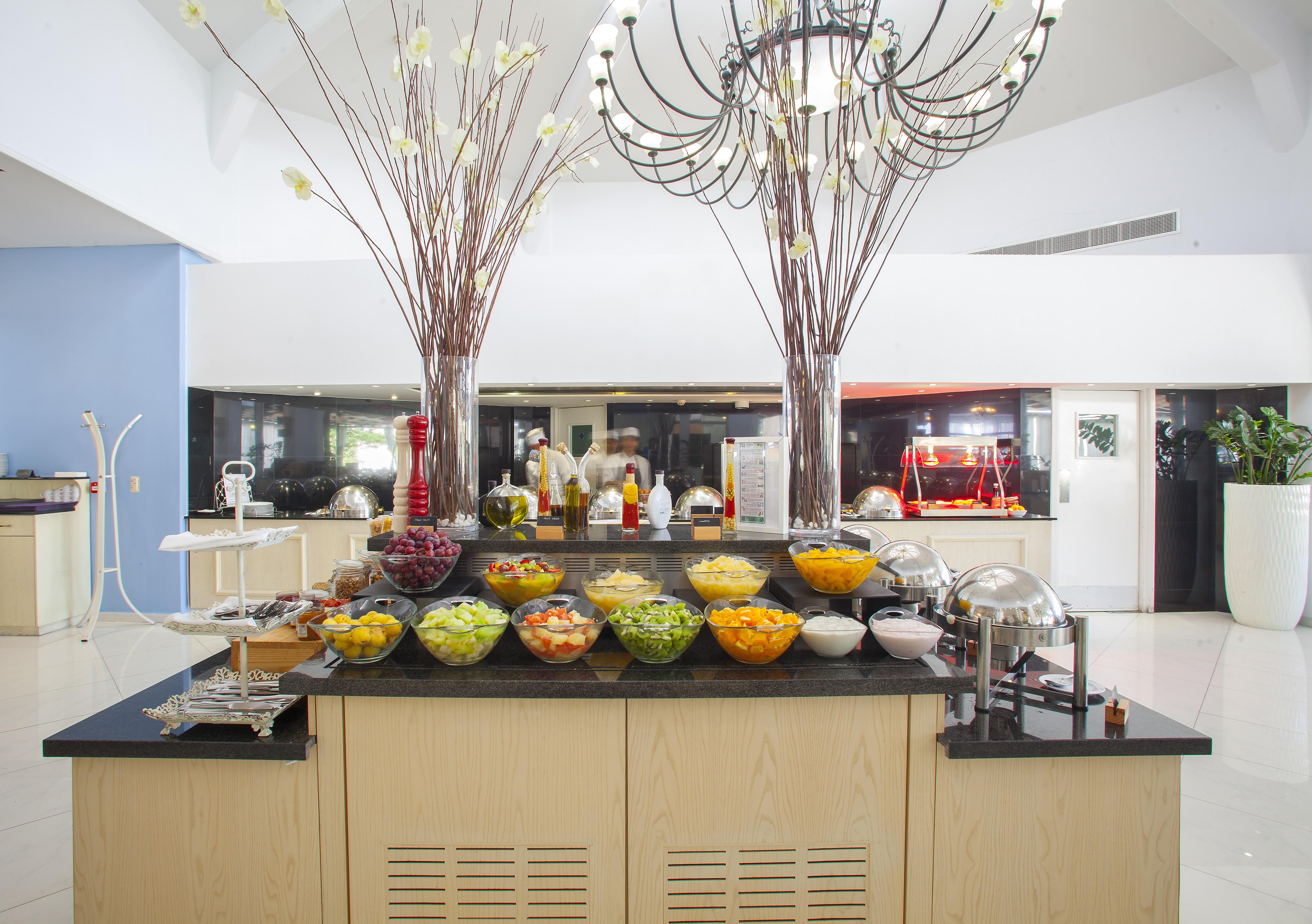 King Jason Paphos - Designed For Adults By Louis Hotels 외부 사진