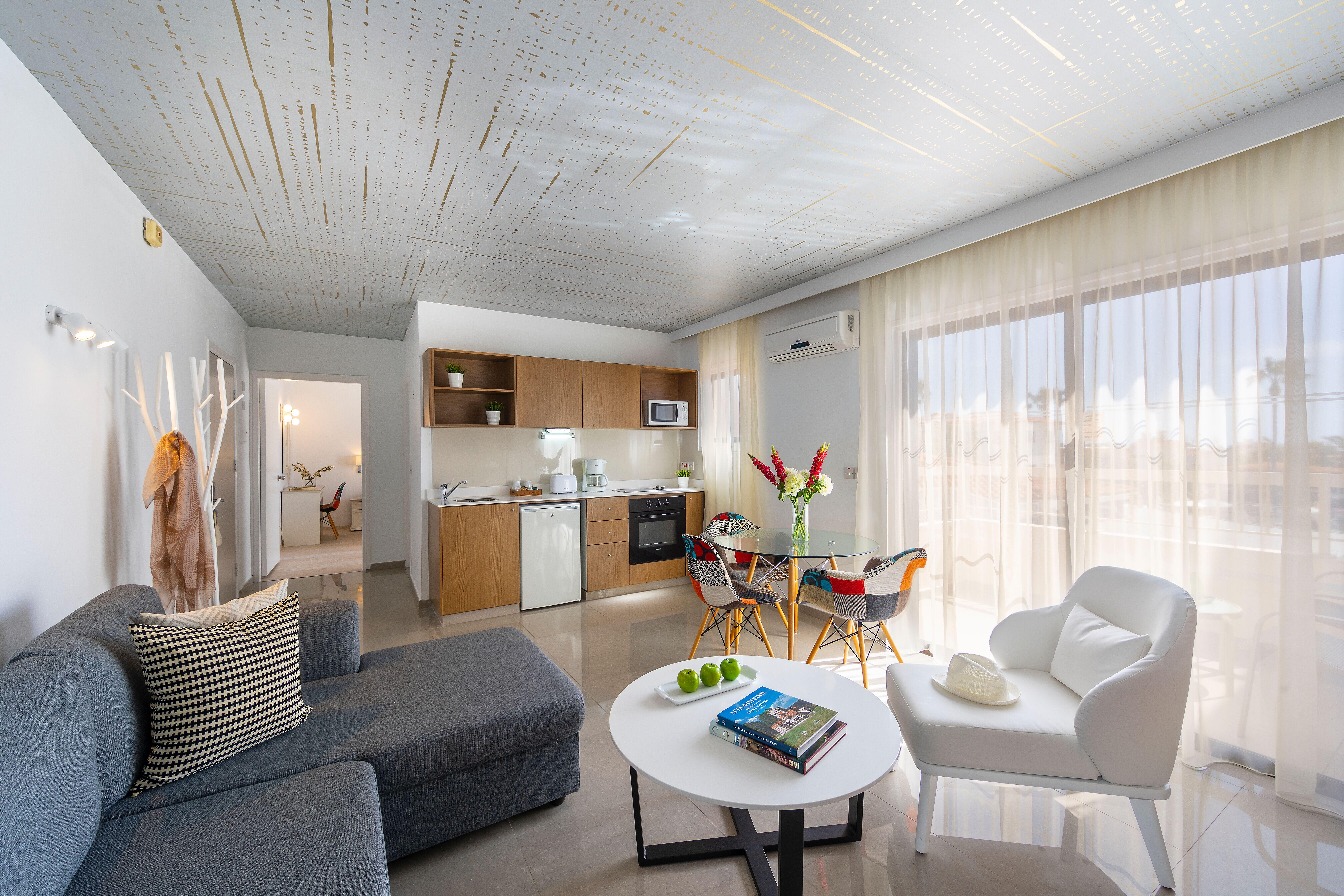 King Jason Paphos - Designed For Adults By Louis Hotels 외부 사진