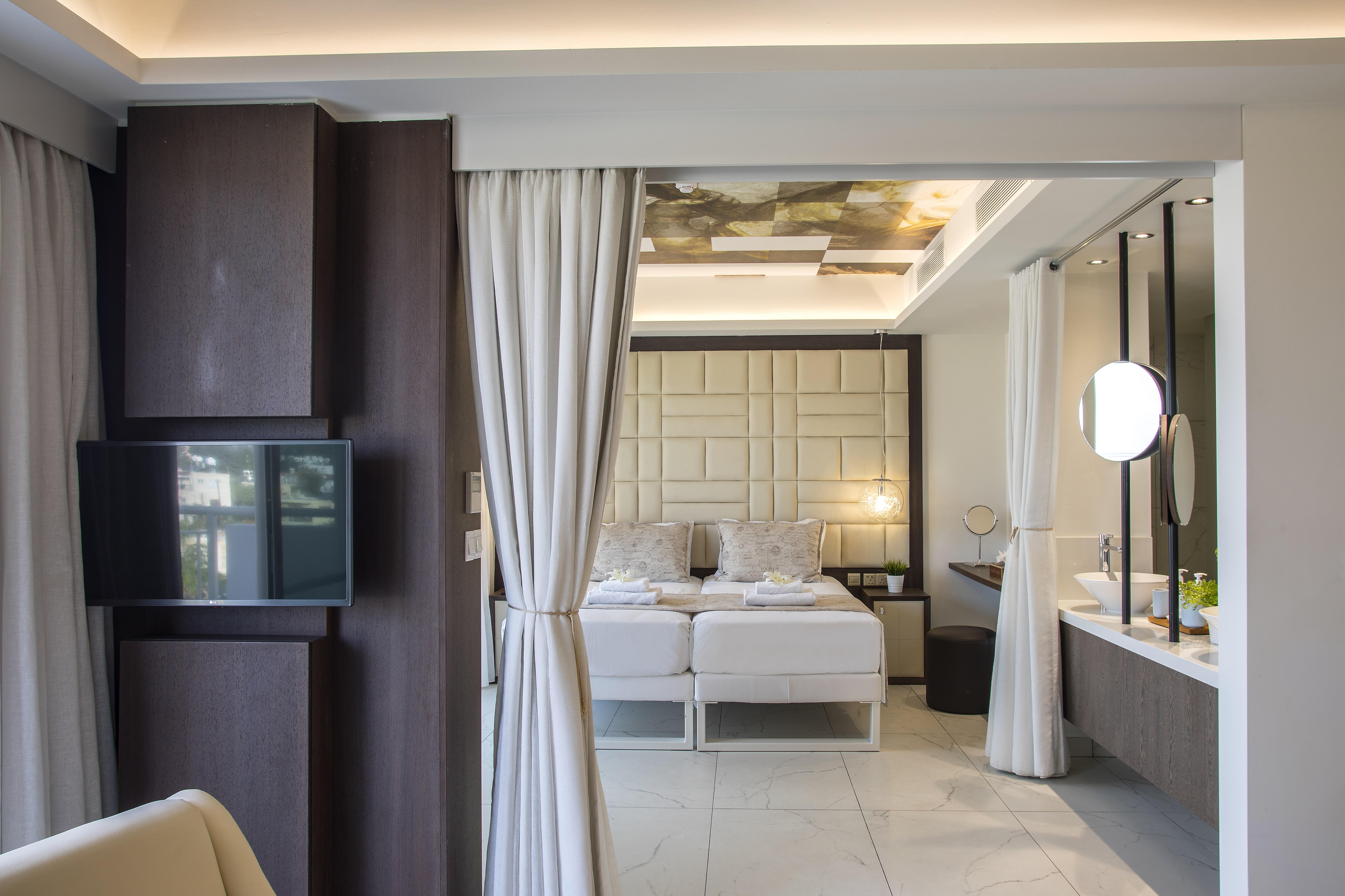 King Jason Paphos - Designed For Adults By Louis Hotels 외부 사진