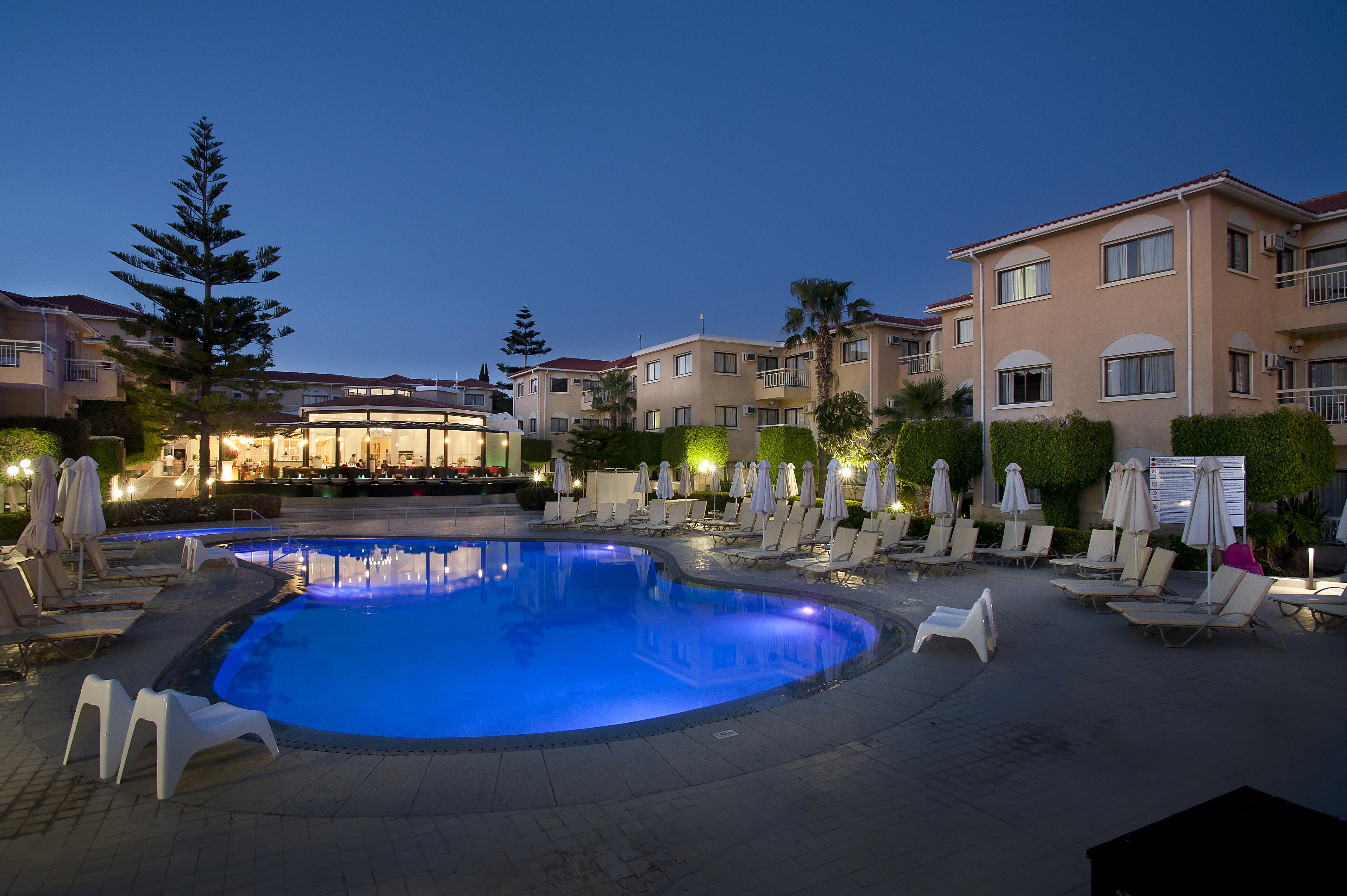 King Jason Paphos - Designed For Adults By Louis Hotels 외부 사진