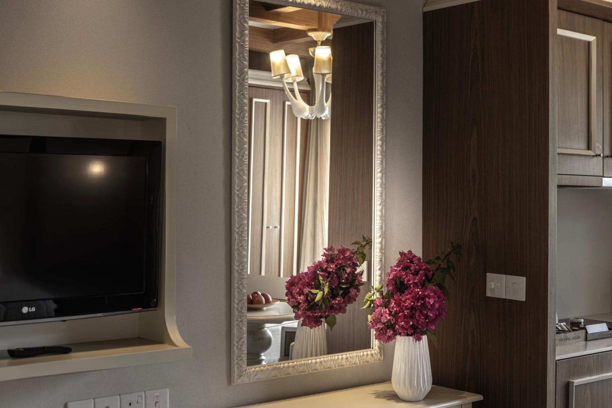 King Jason Paphos - Designed For Adults By Louis Hotels 외부 사진