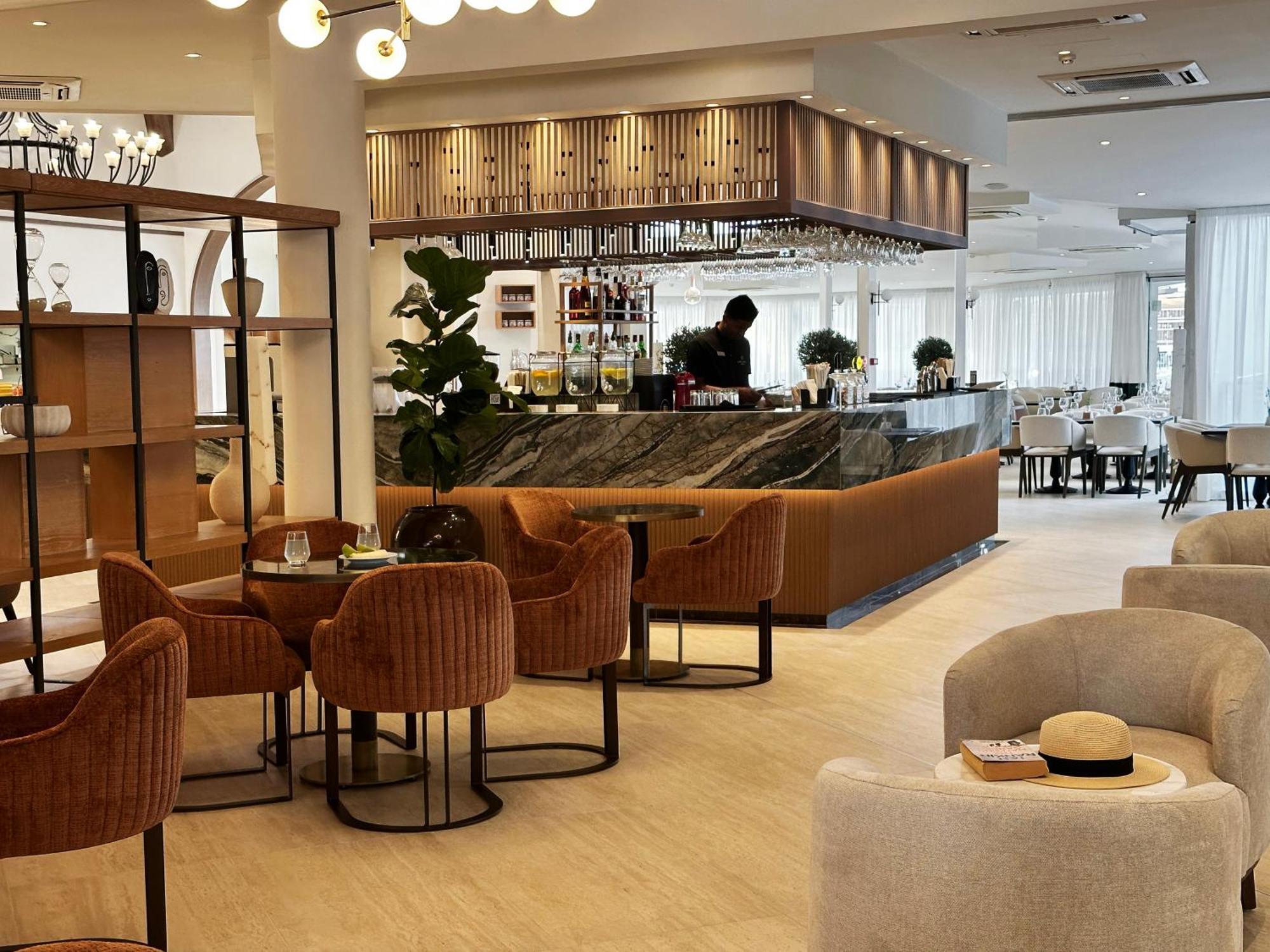 King Jason Paphos - Designed For Adults By Louis Hotels 외부 사진