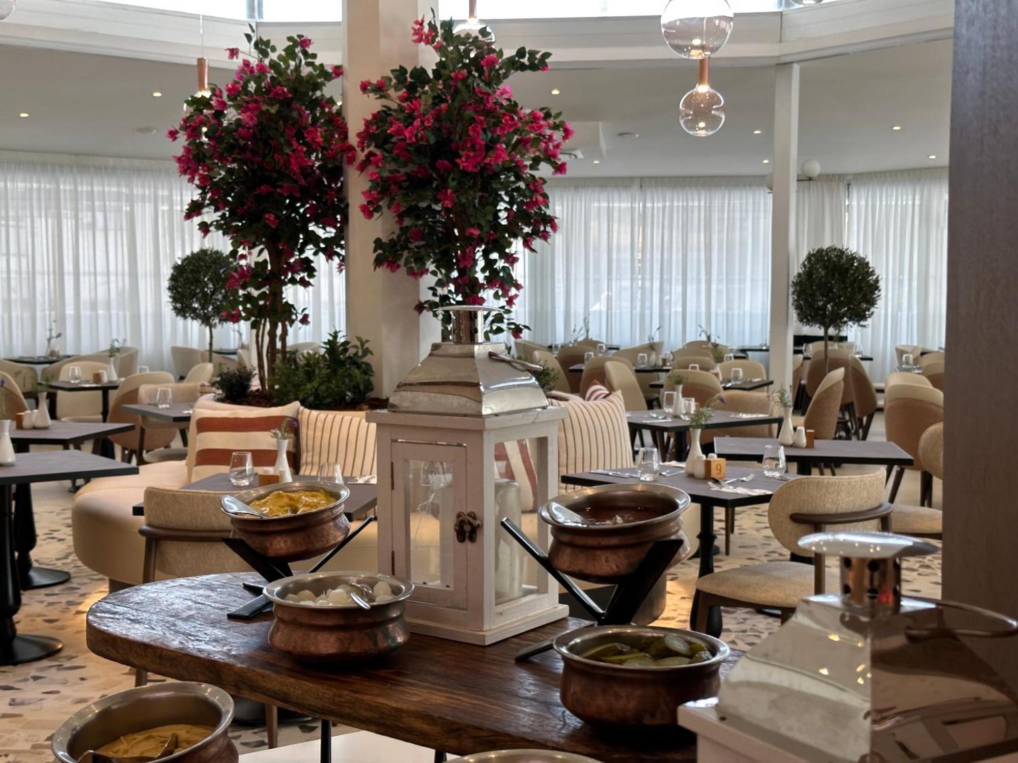 King Jason Paphos - Designed For Adults By Louis Hotels 외부 사진