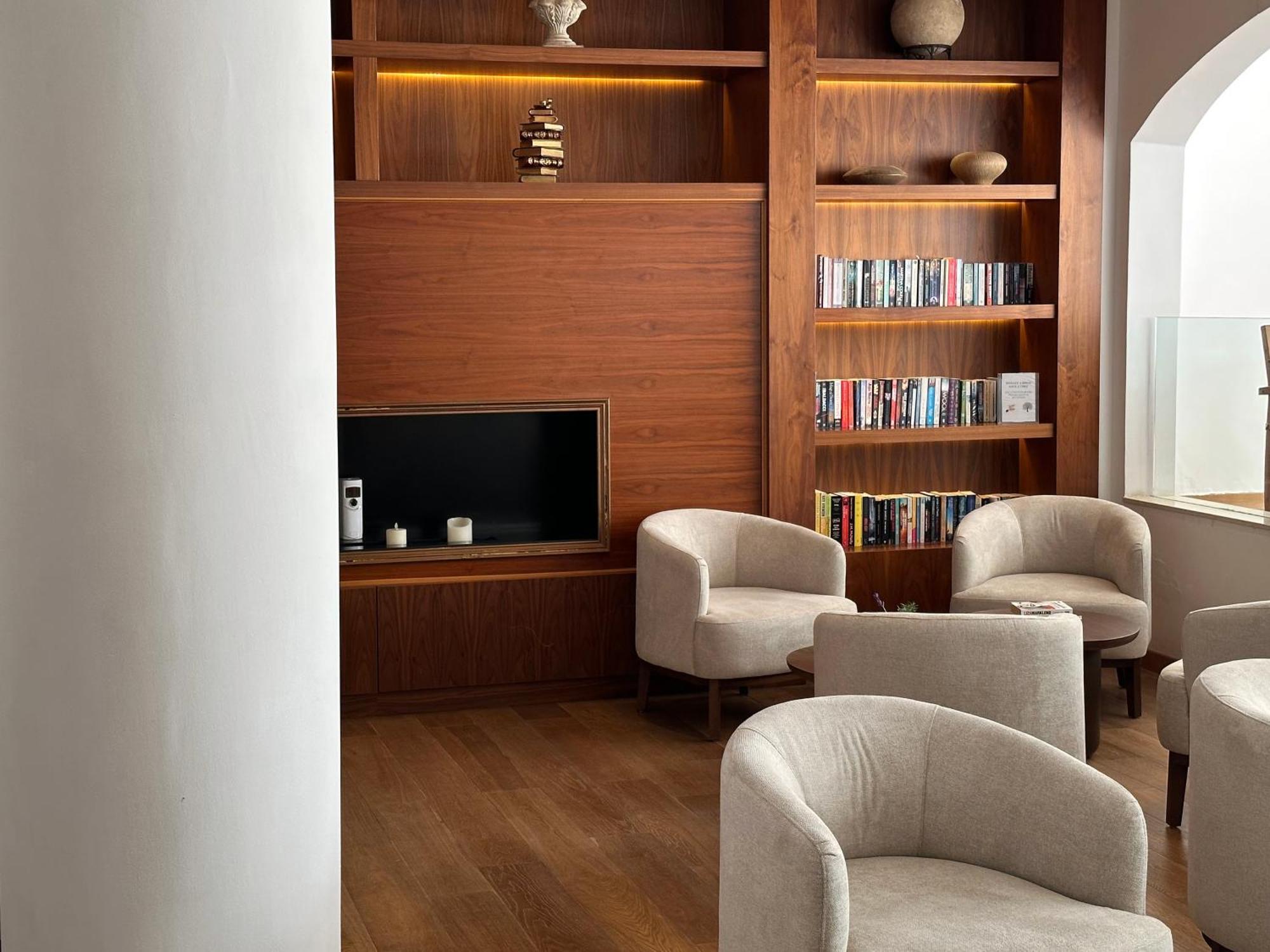 King Jason Paphos - Designed For Adults By Louis Hotels 외부 사진